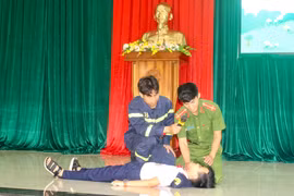 Tập huấn kỹ năng phòng, chống tai nạn thương tích cho cán bộ Chỉ huy Đội ở huyện Chư Prông 