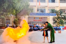 270 đội viên, thiếu nhi TP. Pleiku được trang bị kỹ năng phòng cháy-chữa cháy