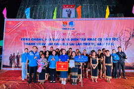 Đội thi huyện Chư Păh giành giải nhất toàn đoàn Liên hoan cồng chiêng, hát dân ca và diễn tấu nhạc cụ dân tộc