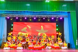 Bồi đắp lòng tự hào dân tộc cho thiếu niên, nhi đồng