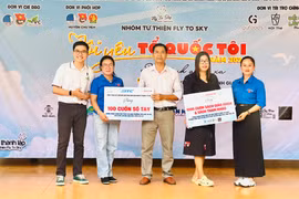 Nhóm từ thiện Fly To Sky tổ chức ngày hội “Tôi yêu Tổ quốc tôi” tại xã Ia Phí