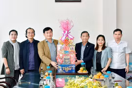 Tỉnh ủy, Ủy ban nhân dân tỉnh chúc Tết Báo Gia Lai