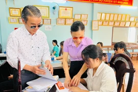 Gia Lai: Khai giảng lớp dạy chữ Braille cho người mù