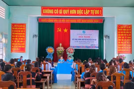 Hội Liên hiệp Phụ nữ xã Ia Broăi đối thoại chính sách về công tác phòng-chống tảo hôn