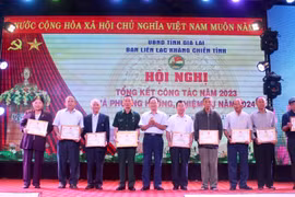 Ban liên lạc kháng chiến tỉnh Gia Lai tặng giấy khen 28 cá nhân 