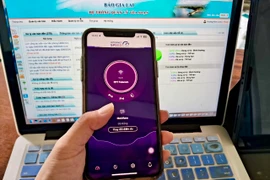 Sở Thông tin và Truyền thông đề nghị phối hợp tuyên truyền người dân sử dụng ứng dụng i-Speed để nâng cao chất lượng dịch vụ di động 4G. Ảnh Hà Duy
