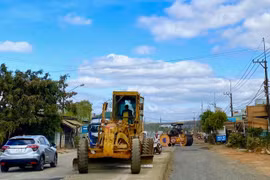 Ủy ban nhân dân tỉnh Gia Lai yêu cầu các đơn vị có liên quan tháo gỡ vướng mắc liên quan đến đơn giá xây dựng, khai thác, cung ứng vật liệu xây dựng cho các dự án giao thông trọng điểm. Ảnh Hà Duy