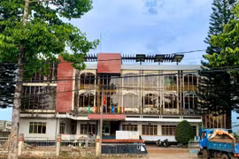 Địa điểm kiểm tra là tại Văn phòng đăng ký đất đai tỉnh. Ảnh- Nhật Hào