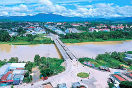 Một góc trung tâm huyện Kông Chro nhìn từ trên cao. Ảnh: Đ.T