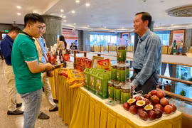 Các sản phẩm mắc ca, chanh dây... của Gia Lai được rất nhiều khách hàng trong và ngoài nước yêu thích. Ảnh Hà Duy