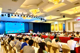 Bàn kế hoạch đưa nhân lực qua đào tạo về làm việc tại vùng nguyên liệu cà phê