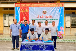 Sở Kế hoạch và Đầu tư kết nghĩa với buôn Rưng Ma Đoan (xã Ia Rbol, thị xã Ayun Pa). Ảnh Hà Duy