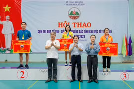 Sở Công Thương tỉnh Kon Tum giành giải nhất toàn đoàn tại Hội thao Cụm thi đua số VIII 