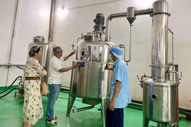 Hỗ trợ ứng dụng máy móc thiết bị tiên tiến trong chế biến cà phê