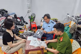 Kinh doanh hàng giả mạo nhãn hiệu Adidas, 1 hộ kinh doanh bị phạt 21 triệu đồng