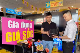 Khuyến mãi rầm rộ vẫn chưa đủ sức kích cầu cuối năm