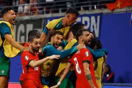 Bồ Đào Nha đã giành chiến thắng nghẹt thở ở phút bù giờ