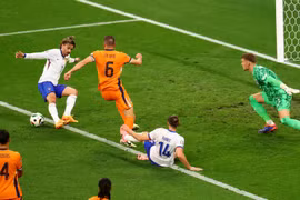 Antoine Griezmann đã có không ít cơ hội ngon ăn trong hiệp 1