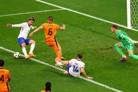 Antoine Griezmann đã có không ít cơ hội ngon ăn trong hiệp 1