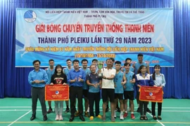 Giải bóng chuyền thanh niên TP. Pleiku chào đón những “tân vương”