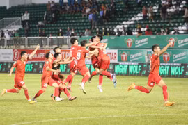 Gục ngã ở loạt “đấu súng”, Hoàng Anh Gia Lai dừng bước ở tứ kết 