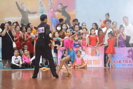 Hơn 400 vận động viên so tài tại Giải Khiêu vũ thể thao tỉnh Gia Lai