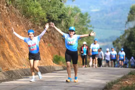 Hơn 50 triệu đồng tiền thưởng cho các chân chạy xuất sắc ở Giải Việt dã “Chinh phục đỉnh Pờ Yầu”