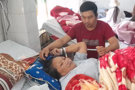 Vợ chồng già mắc bạo bệnh cần giúp đỡ