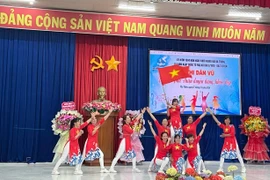 Phần thi dân vũ của Hội LHPN xã Chư A Thai tại hội thi. Ảnh: Vũ Chi