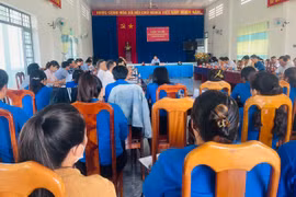 Quang cảnh buổi đối thoại. Ảnh: Vũ Chi