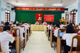 Quang cảnh kỳ họp thứ mười chín (chuyên đề) Hội đồng nhân dân thị xã khóa XIII, nhiệm kỳ 2021-2026. Ảnh: Vũ Chi