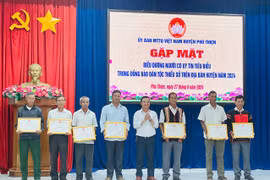 Quang cảnh buổi gặp mặt, biểu dương người có uy tín tiêu biểu trong đồng bào dân tộc thiểu số huyện Phú Thiện năm 2024. Ảnh: Vũ Chi