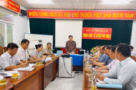 Quang cảnh buổi giám sát tại Trung tâm Y tế huyện Phú Thiện. Ảnh: Vũ Chi