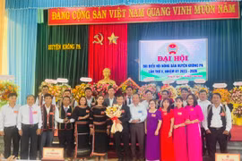 Ban chấp hành Hội Nông dân huyện Krông Pa khóa X ra mắt Đại hội. Ảnh: Vũ Chi