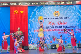 Tiết mục Hồn chiêng Tây Nguyên (cụm Công đoàn số 1) đạt giải 3 thể loại múa tại hội diễn. Ảnh: Vũ Chi