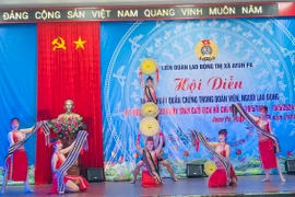 Tiết mục Hồn chiêng Tây Nguyên (cụm Công đoàn số 1) đạt giải 3 thể loại múa tại hội diễn. Ảnh: Vũ Chi