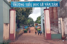 Trường Tiểu học Lê Văn Tám hoàn trả số tiền lạm thu 