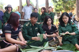 Ấm lòng dân bản "Xuân biên phòng"