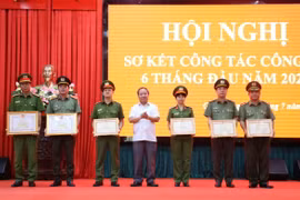 Phó Bí thư Thường trực Tỉnh ủy Châu Ngọc Tuấn: Lực lượng Công an phải phân tích nắm tình hình từ sớm, từ xa