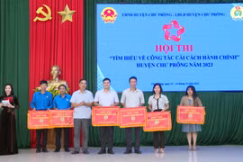 Cụm công đoàn cơ sở thị trấn Chư Prông đạt giải Nhất Hội thi tìm hiểu về cải cách hành chính 