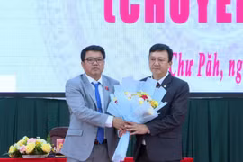 Phê chuẩn ông Nguyễn Hữu Nguyên giữ chức Chủ tịch UBND huyện Chư Păh 