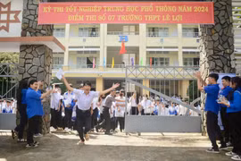 Thí sinh Gia Lai phấn khởi sau môn thi đầu tiên