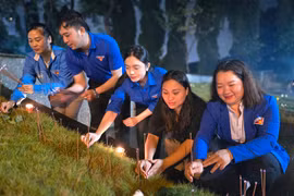 Pleiku: Thắp nến tri ân các Anh hùng liệt sĩ tại Đền tưởng niệm Liệt sĩ Hội Phú