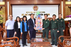 Chủ tịch UBND tỉnh Trương Hải Long thăm, chúc Tết lực lượng Công an và Bộ đội Biên phòng