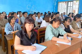 Gia Lai: 102 giáo viên tập huấn về giáo dục hòa nhập cho học sinh khuyết tật và học sinh di cư có hoàn cảnh khó khăn