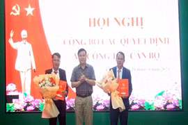 Chư Sê: Công bố quyết định chỉ định bổ sung 2 Ủy viên Ban Chấp hành Đảng bộ huyện 