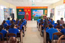 Câu lạc bộ Lý luận trẻ TP. Pleiku sinh hoạt chuyên đề tại Đồn Biên Phòng Nhơn Châu