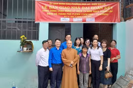 Pleiku: Trên 1,8 tỷ đồng chăm lo cho người nghèo