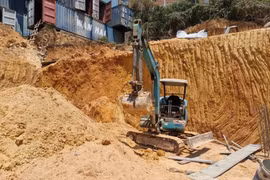 Đà Lạt: Sập bờ taluy, thợ hồ tử vong khi múc tìm kiếm nạn nhân