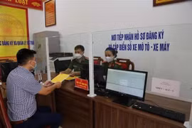 Từ 15-8, bán xe không nộp lại biển số, bị phạt đến 8 triệu đồng đối với ô tô